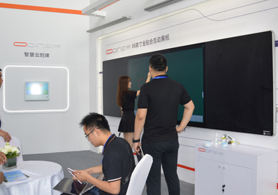歐帝科技攜智慧黑板產(chǎn)品亮相西北教育裝備博覽會(huì)，引領(lǐng)云計(jì)算裝備技術(shù)服務(wù)新潮流